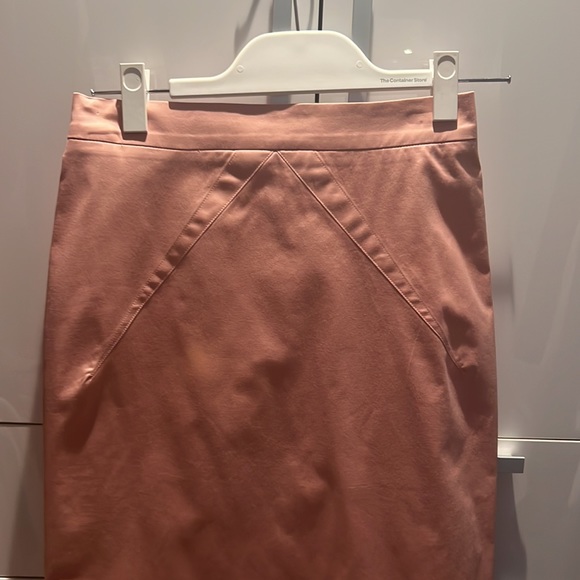 Dolce and Gabbana skirt - Picture 3 of 7